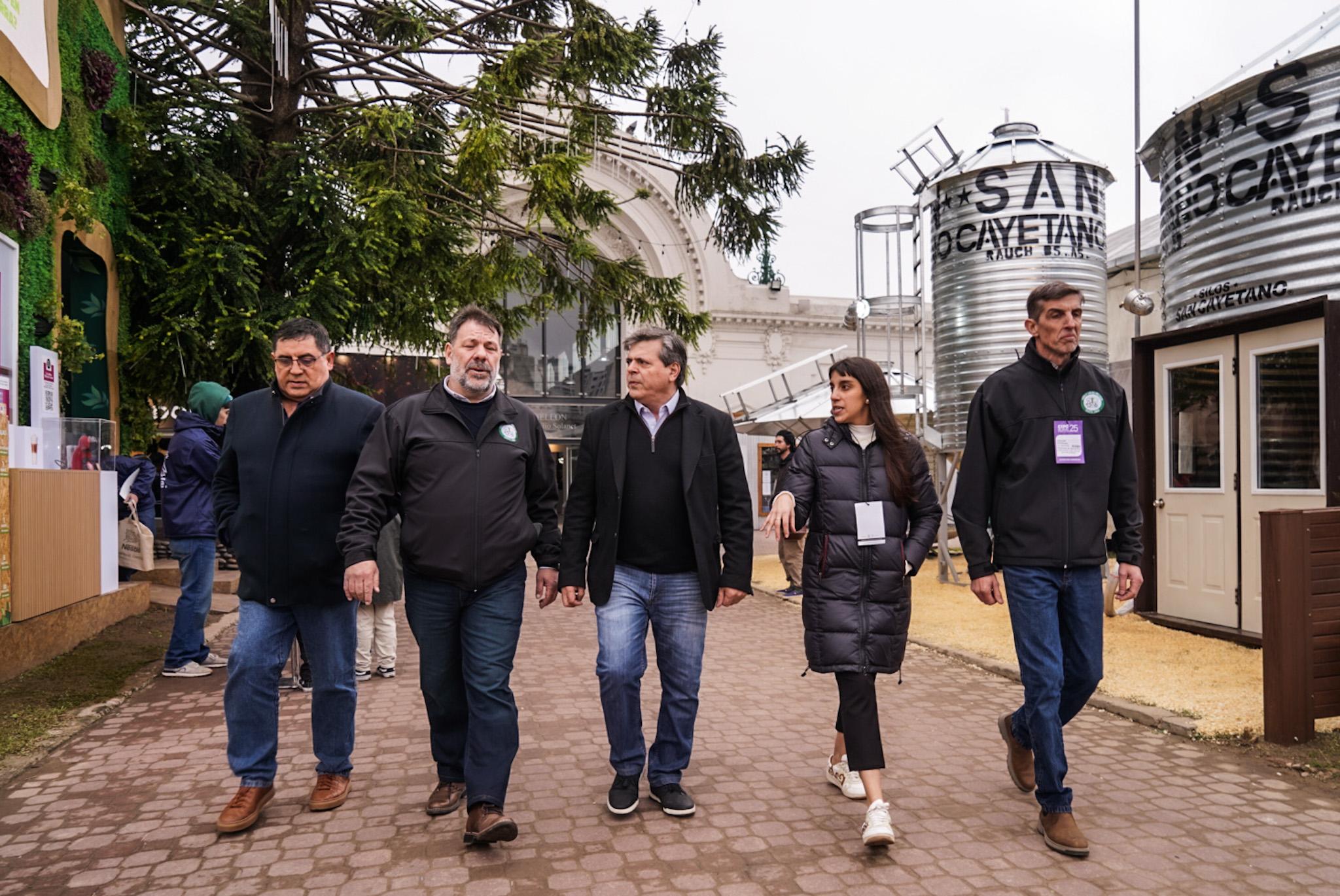 En la Expo Rural 2025, Leguizamón subrayó el apoyo a la producción y la ...